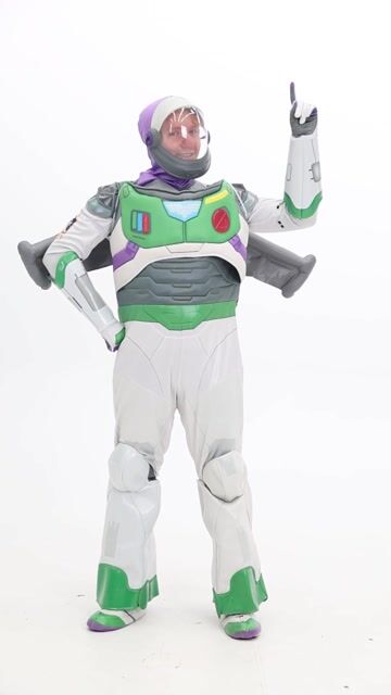 DI141029 Lightyear Adult Premium Buzz Lightyear