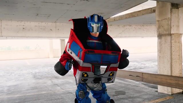 DI119389 Optimus Prime