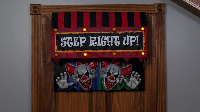 FUN5944 Drop-Down Clown Door Animatronic