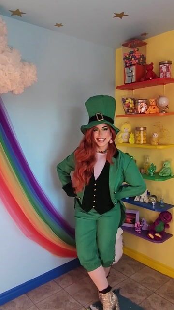 Dress like a mischievous leprechaun with the Adult St. Paddy’s Leprechaun Costume. It is perfect for St. Patrick’s Day parties, parades, themed events, or festive celebrations.