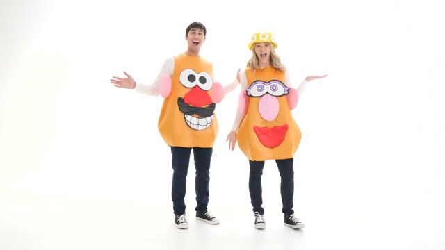 The Mr. and Mrs. Potato Head Plus Size Costume lets you dress up as your favorite childhood toy—or even a dinner, if you like! Available in 2X, it offers a fun and versatile option for Halloween.