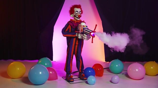 Turn your yard into Crescent Cove with the 5.6FT Rudy animatronic from Killer Klowns from Outer Space! With freaky face paint, glowing features, and eerie motion, this outer space menace is ready to steal the show—and your soul.