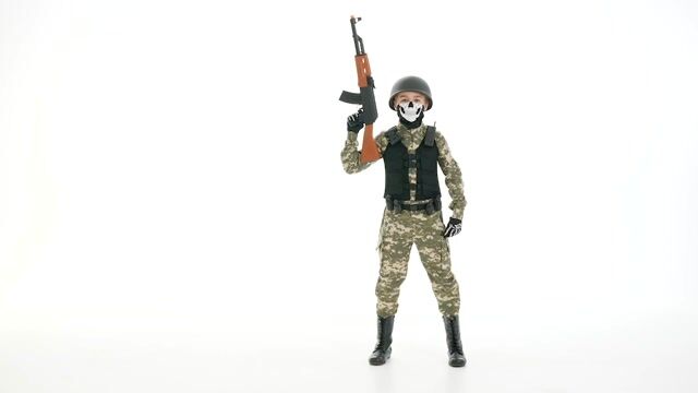 Enter the streets this Halloween like a true American hero with the Battle Soldier costume.