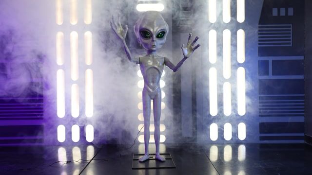 FUN96451GR Grey Area 51 Roswell Alien Animatronic Decoration
