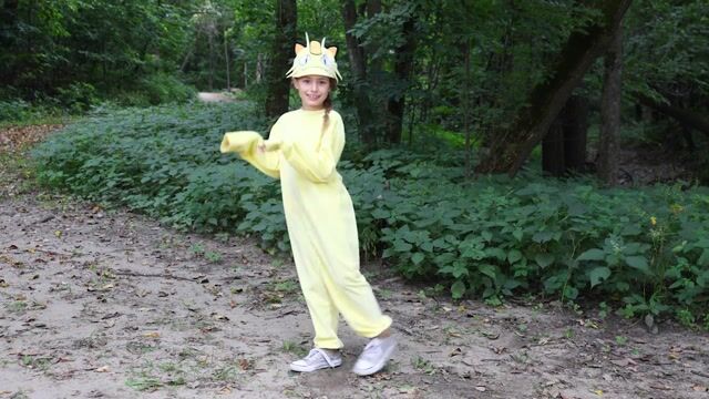 DI157869_Meowth Costume Kids