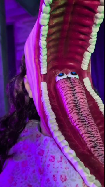 Straight from the afterlife, this 5.5FT Barbara animatronic from Beetlejuice features her iconic stretched-face look, creepy movements, and spooky sounds for Halloween perfection.