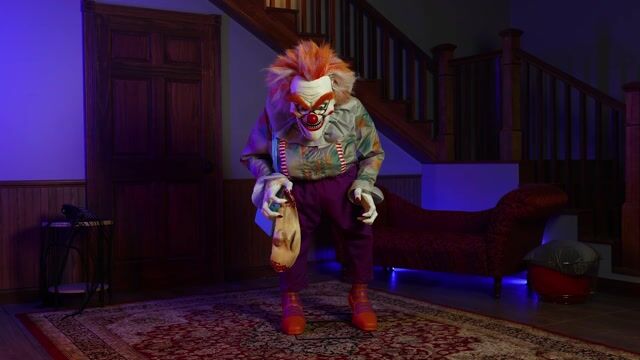 FUN98558_Nattering Nana the Drowsy Clown Animatronic Decoration