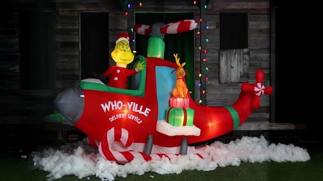 MOSS883249G_10Ft Animated Grinch in Helicopter Inflatable Decoration